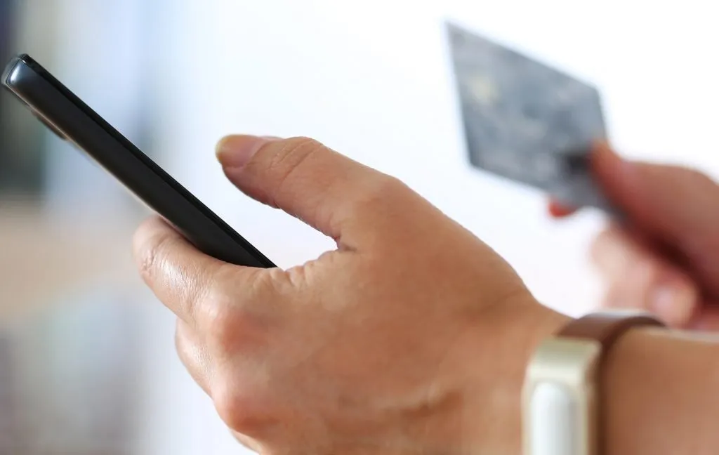 contacting-credit-card-company